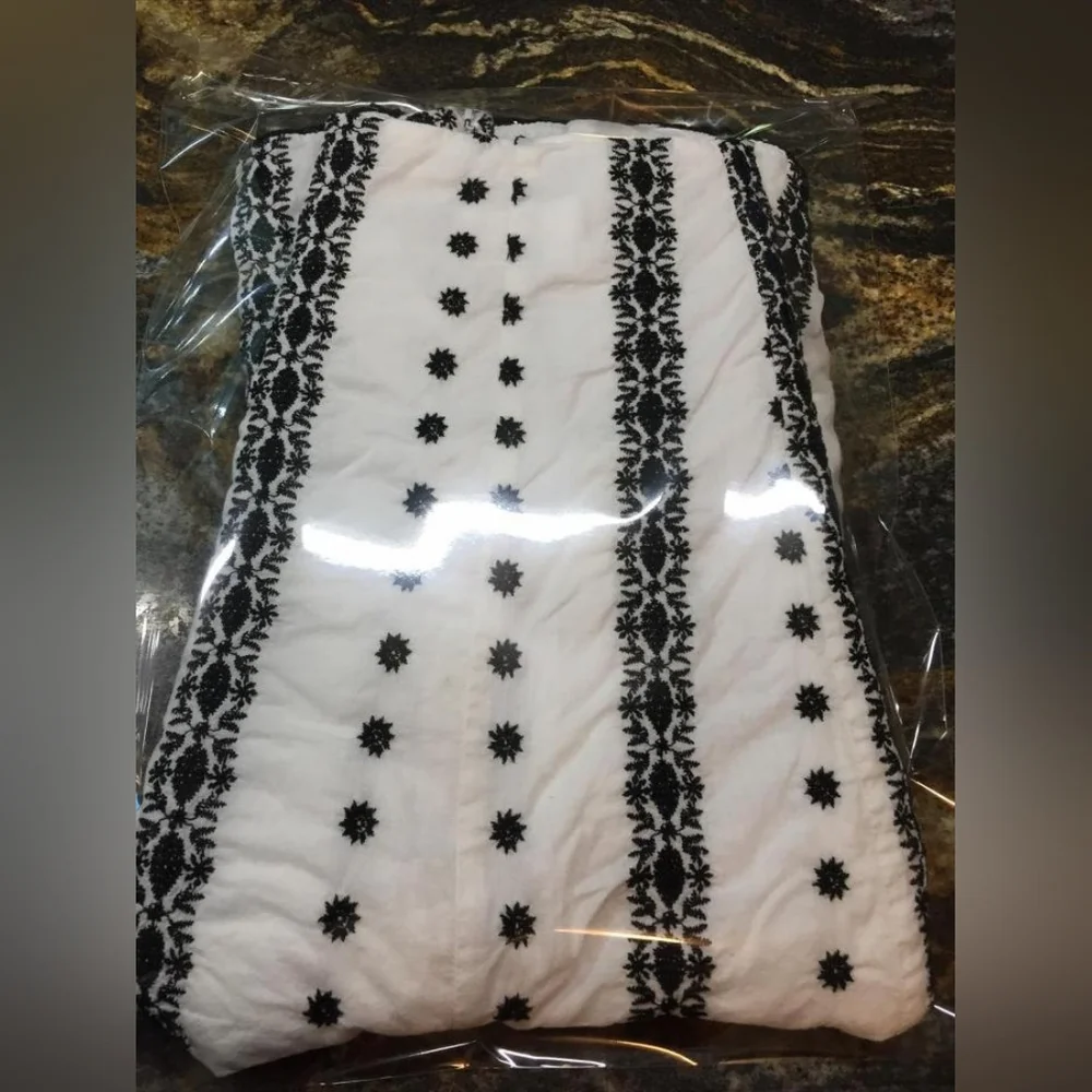 Flirty and Fun black and white size 8 Touche skirt - Picture 10 of 11